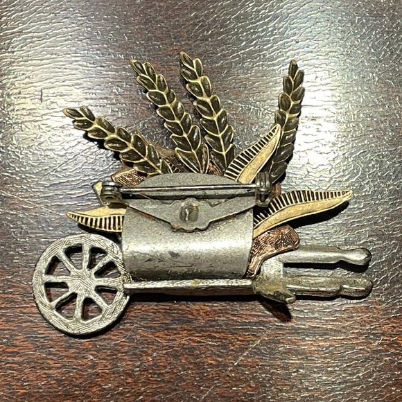 Vintage Fall Harvest Brooch - Picture 2 of 3